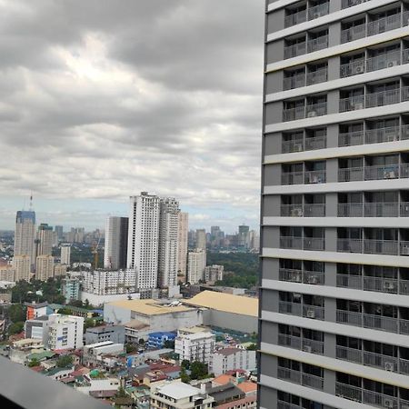 Fame Residences Manila Exterior foto